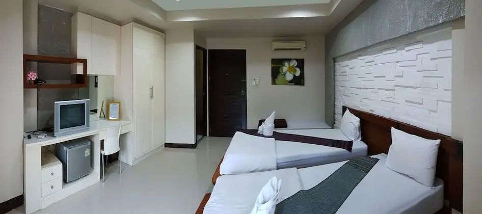 Deluxe Üç Kişilik Oda, Özel Banyo, Bahçe Manzaralı