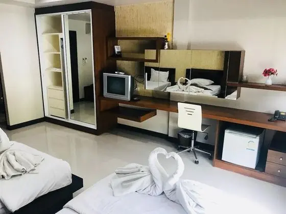 Deluxe Üç Kişilik Oda, Özel Banyo, Bahçe Manzaralı