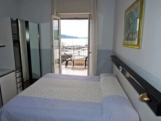 Panoramic Tek Büyük Yataklı Oda, Göl Manzaralı