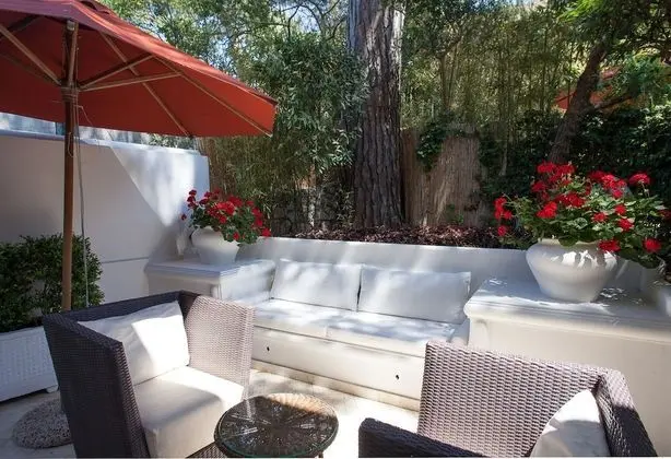 Classic Tek Büyük Yataklı Oda (Garden Side)