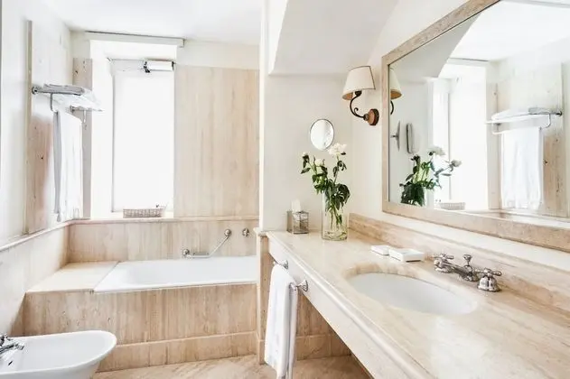 Classic Tek Büyük Yataklı Oda (Garden Side)