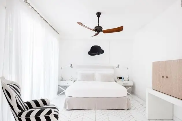 Süit (Private Pool and Garden)