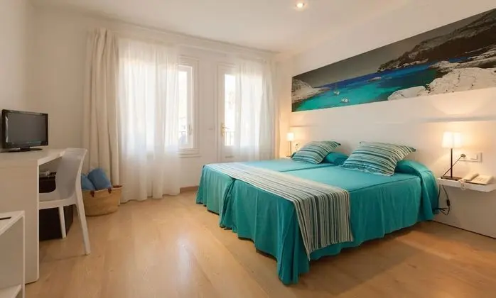 Superior Tek Büyük veya İki Ayrı Yataklı Oda, Balkon, Dağ Manzaralı