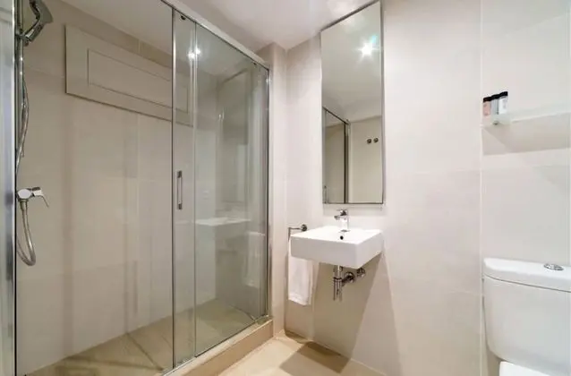 Superior Tek Büyük veya İki Ayrı Yataklı Oda, Balkon, Dağ Manzaralı
