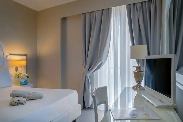 Superior Tek Büyük Yataklı Oda