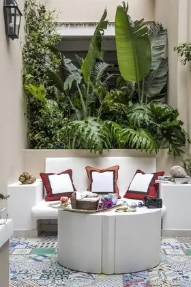 Comfort Süit (Private Courtyard)