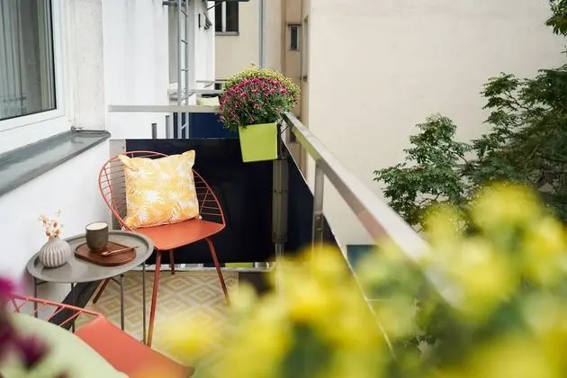 Superior Oda, Balkon