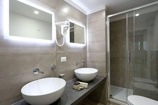 Deluxe Üç Kişilik Oda, 1 Yatak Odası, Buzdolabı