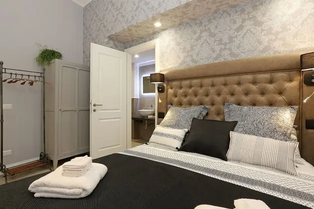 Economy Tek Büyük Yataklı Oda (Small)