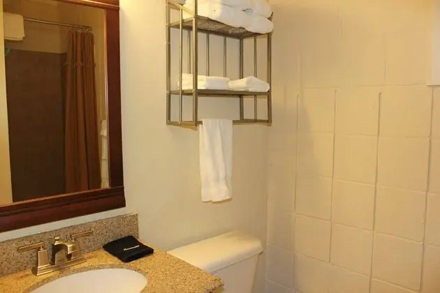 Ev, 1 Büyük (Queen) Boy Yatak ve Çekyat, Veranda, Bahçe Manzaralı (Sun Harbor Cottage #5)