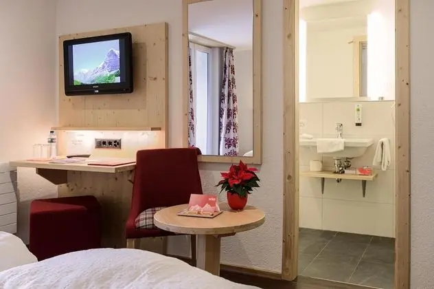 Comfort Tek Büyük Yataklı Oda, Dağ Manzaralı