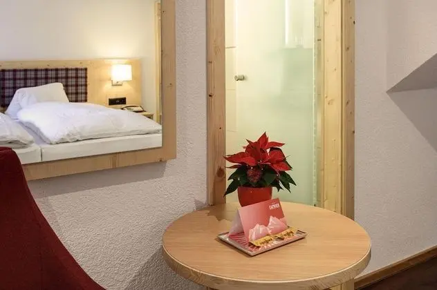 Comfort Tek Büyük Yataklı Oda, Dağ Manzaralı