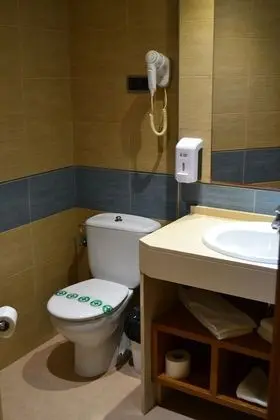 Standard Üç Kişilik Oda