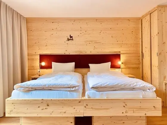 Deluxe Tek Büyük Yataklı Oda, Balkon (Matterhornblick)