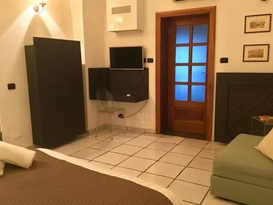 Standard Tek Büyük Yataklı Oda