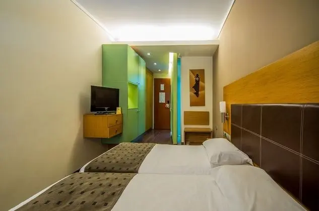 Standard Oda, Bağlantılı Odalar