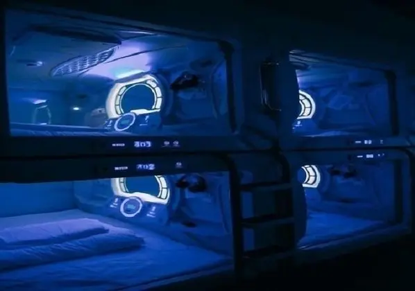 Standard Kulübe, Sadece erkekler için