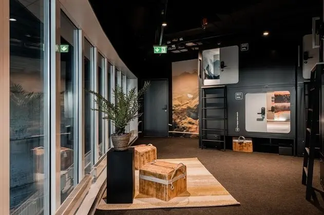 Swiss Capsule - upper level