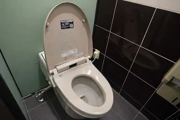 Kulübe, Sadece kadınlar için (Capusle Room)