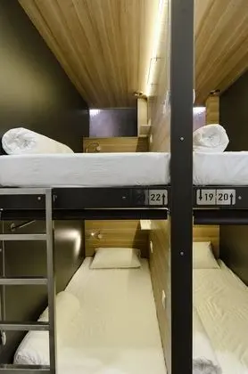 Ortak Ranzalı Oda, Sadece erkekler için (12 beds)