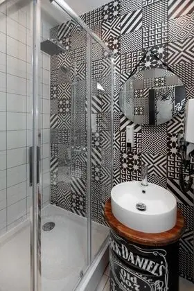 Tek Büyük Yataklı Oda (Double capsule room)