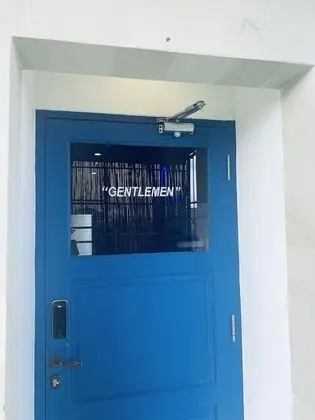 Basic Ortak Ranzalı Oda, Sadece erkekler için, Sigara İçilmez