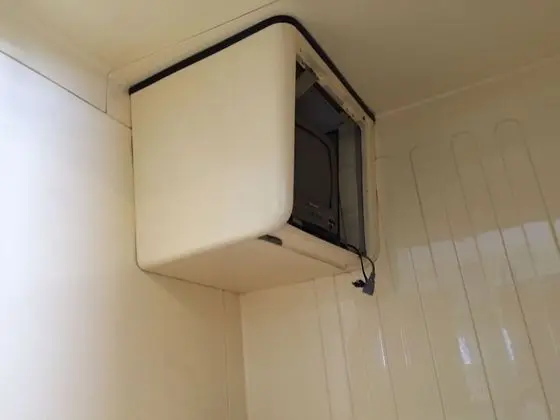 Oda, Sadece kadınlar için (1 Capsule, Shared Shower)