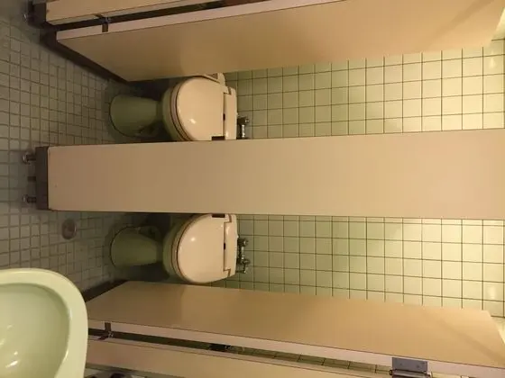 Oda, Sadece kadınlar için (1 Capsule, Shared Shower)