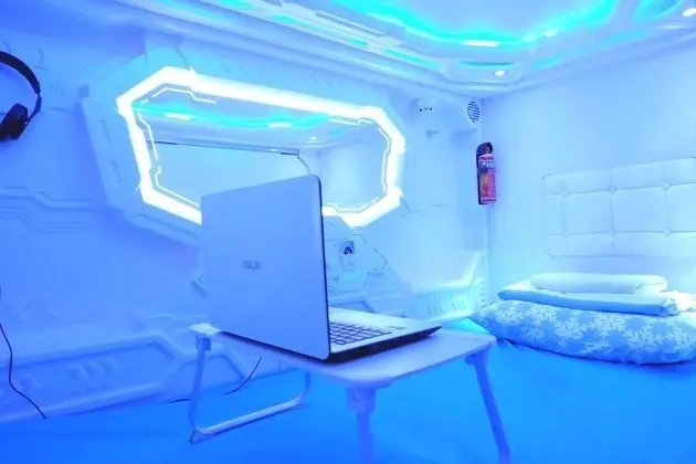 Female Dormitory Capsule