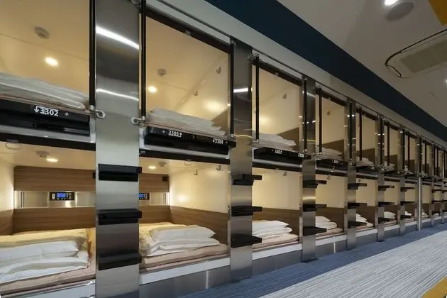 Oda, Sadece erkekler için (Capsule)