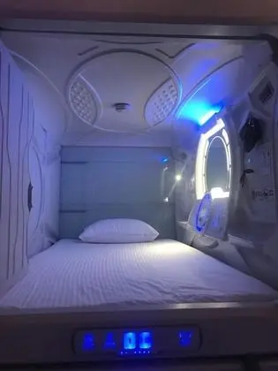 Single Room (No Television)