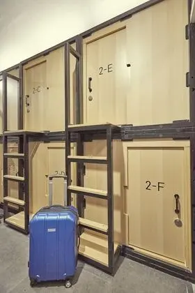 Basic Ortak Ranzalı Oda, Sadece erkekler için