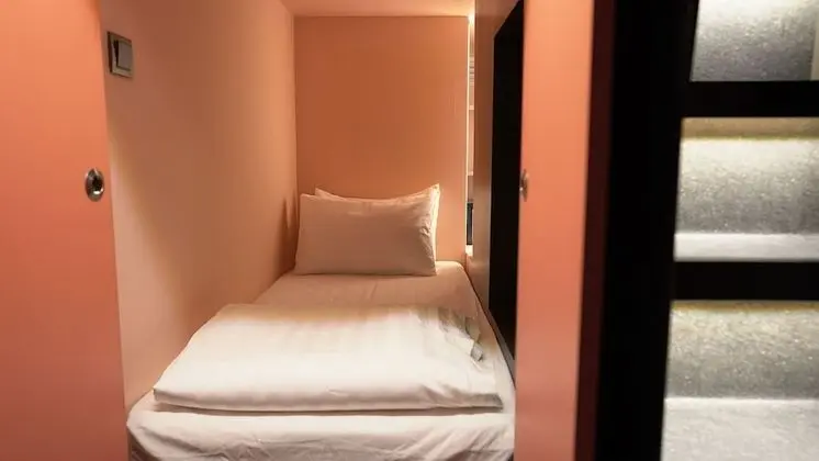 Basic Tek Kişilik Oda, Sadece kadınlar için (Capsule - max 12 Hours)
