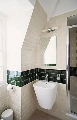 Standard Oda, 1 En Büyük (King) Boy Yatak, Ortak Banyo