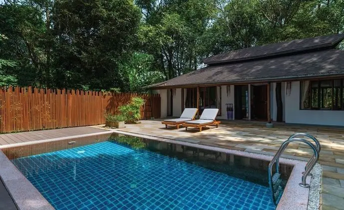 Pool Suite