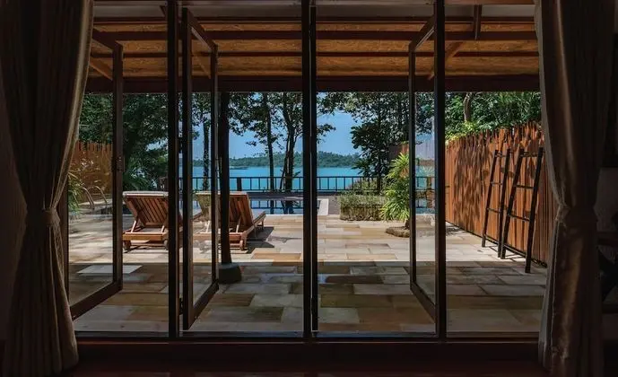 Pool Suite