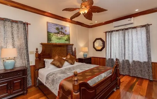 2 Bedroom Condo