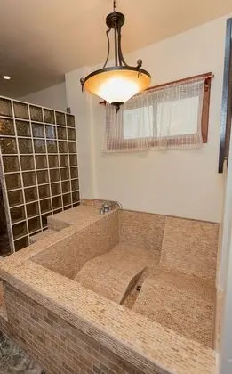 2 Bedroom Condo