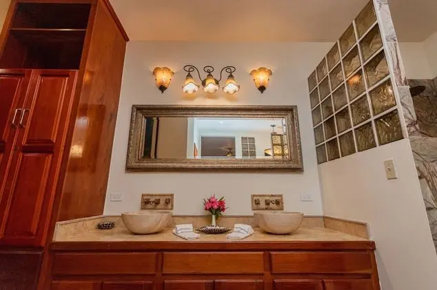 2 Bedroom Condo