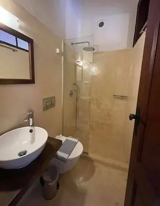 Standard Tek Büyük Yataklı Oda, Avlu Manzaralı