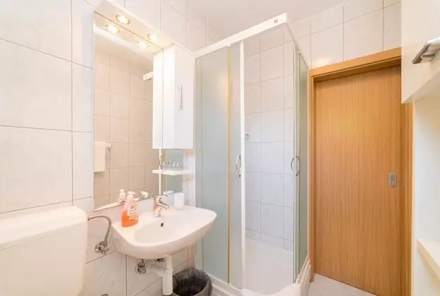 Deluxe Tek Büyük Yataklı Oda, Deniz Manzaralı (105)