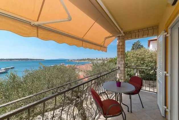 Deluxe Tek Büyük Yataklı Oda, Deniz Manzaralı (105)