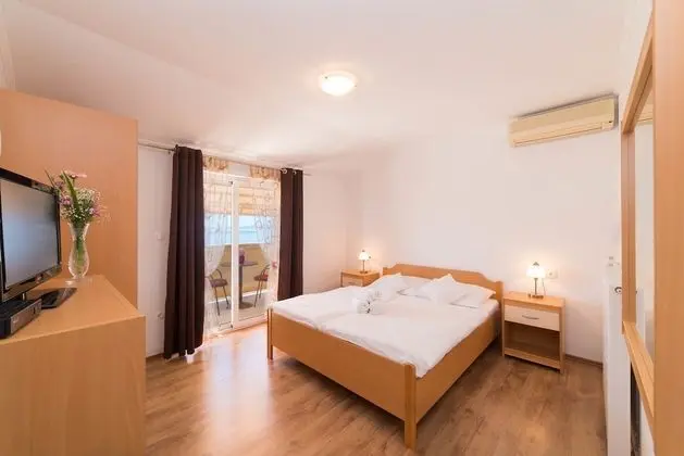 Deluxe Tek Büyük Yataklı Oda, Deniz Manzaralı (108)