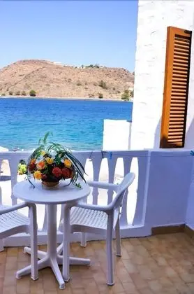 Tek Büyük Yataklı Oda, Havuz Manzaralı