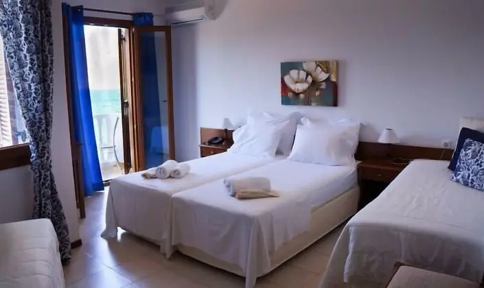 Üç Kişilik Oda, Havuz Manzaralı (Extra Bed)