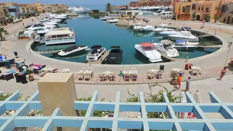 Marina Suite