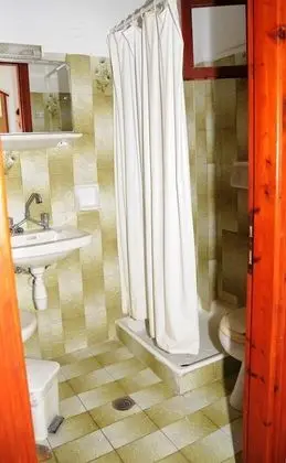 Stüdyo, Havuz Manzaralı