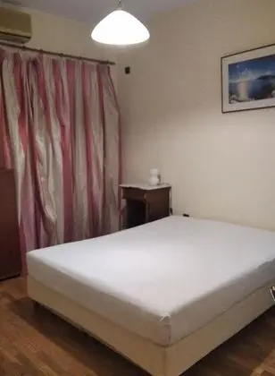 Apart Daire, 1 Büyük (Queen) Boy Yatak