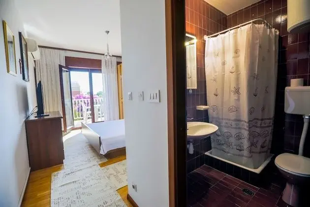 Apart Daire, 1 Büyük (Queen) Boy Yatak