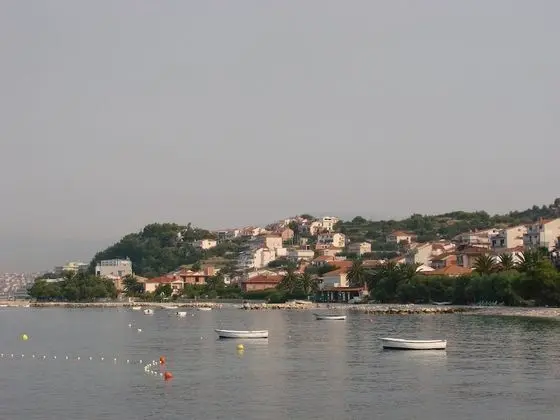 Apart Daire, 1 Büyük (Queen) Boy Yatak